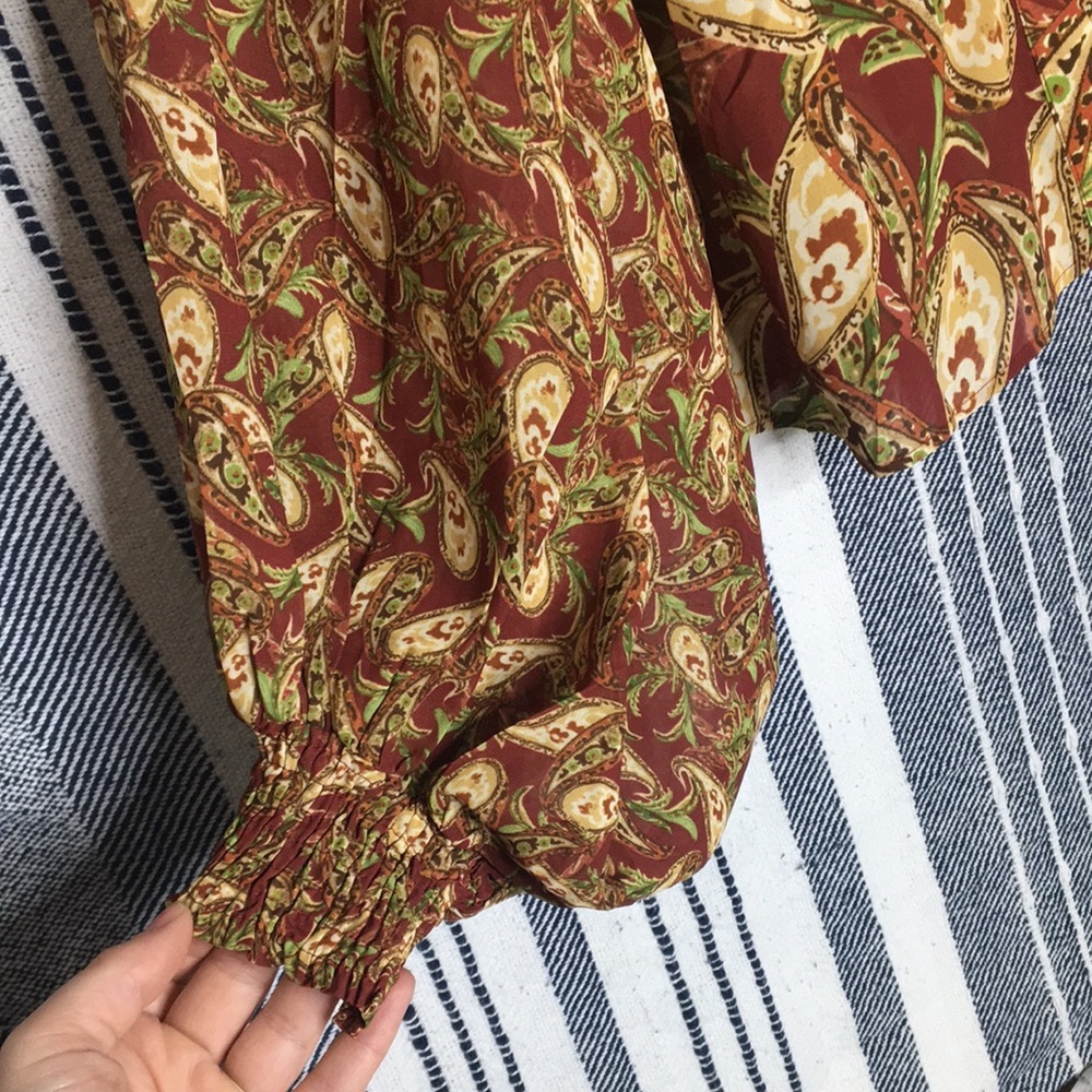 Flying Tomato Blouse - Picture 2 of 4